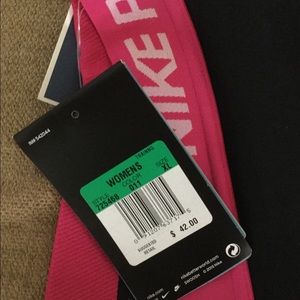 NIKE PRO FIT CROPPED TIGHTS NWT XL